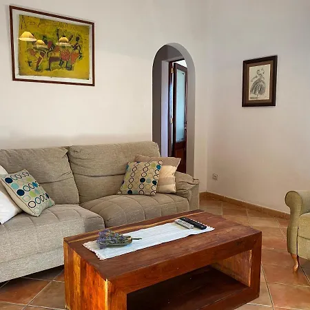 Casa Nuria, En El Centro, Al Lado De La Escalinata Del Calvario 6 Personas Holiday home *
