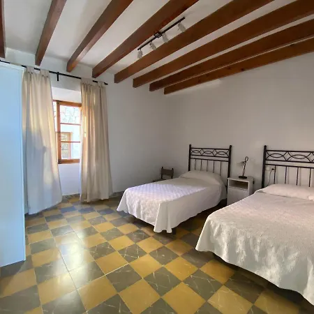 Casa Nuria, En El Centro, Al Lado De La Escalinata Del Calvario 6 Personas * Pollenca
