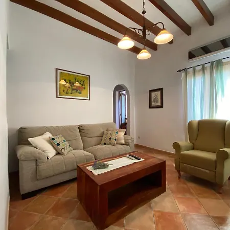 Casa Nuria, En El Centro, Al Lado De La Escalinata Del Calvario 6 Personas Holiday home Pollenca